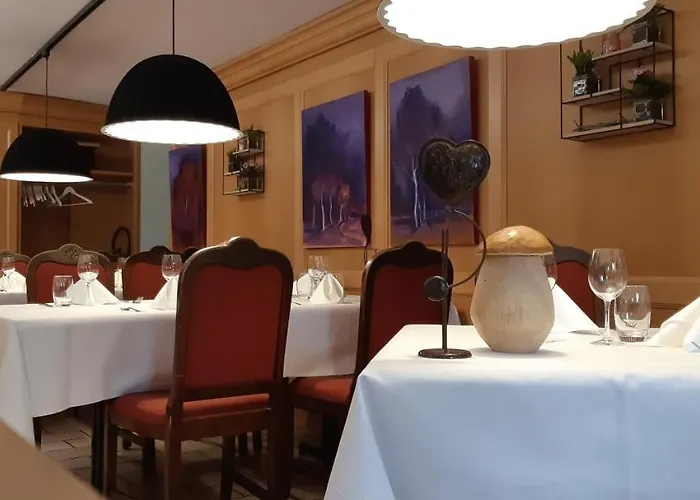 Les Bagenelles Отель